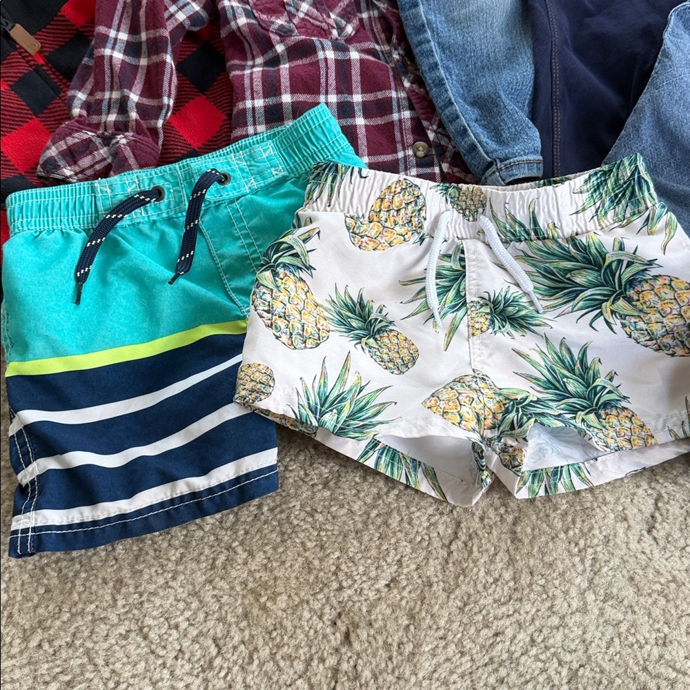 Bundle of 18-24 months infant clothing - Picture 9 of 10